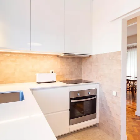 Stylish 3br In W Ac By Lovelystay