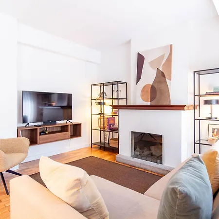 Apartman Stylish 3br In W Ac By Lovelystay *