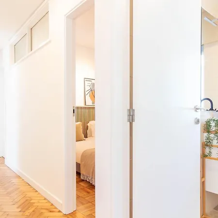 Stylish 3br In W Ac By Lovelystay Appartamento